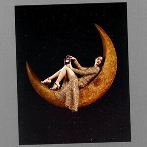 Chanel No.5 Eau de Parfum Half Moon Art